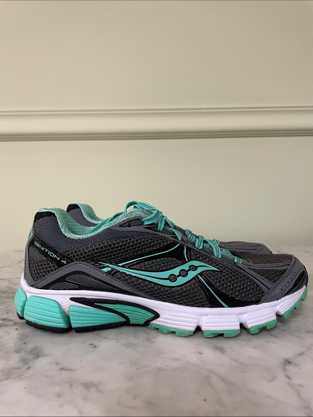 Saucony Women's Ignition 4 Running Shoes - Size 8